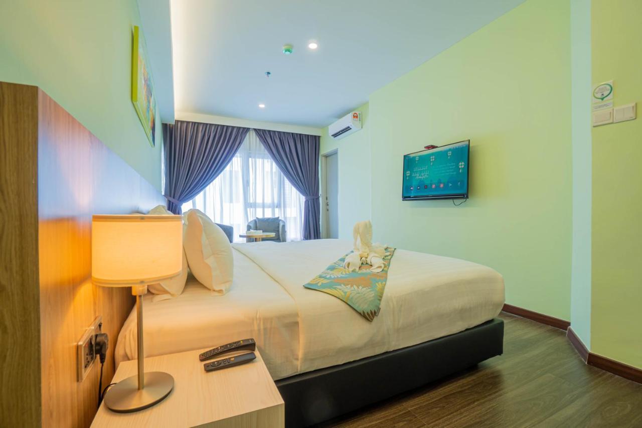 Flypod Hotel Kota Kinabalu Kültér fotó