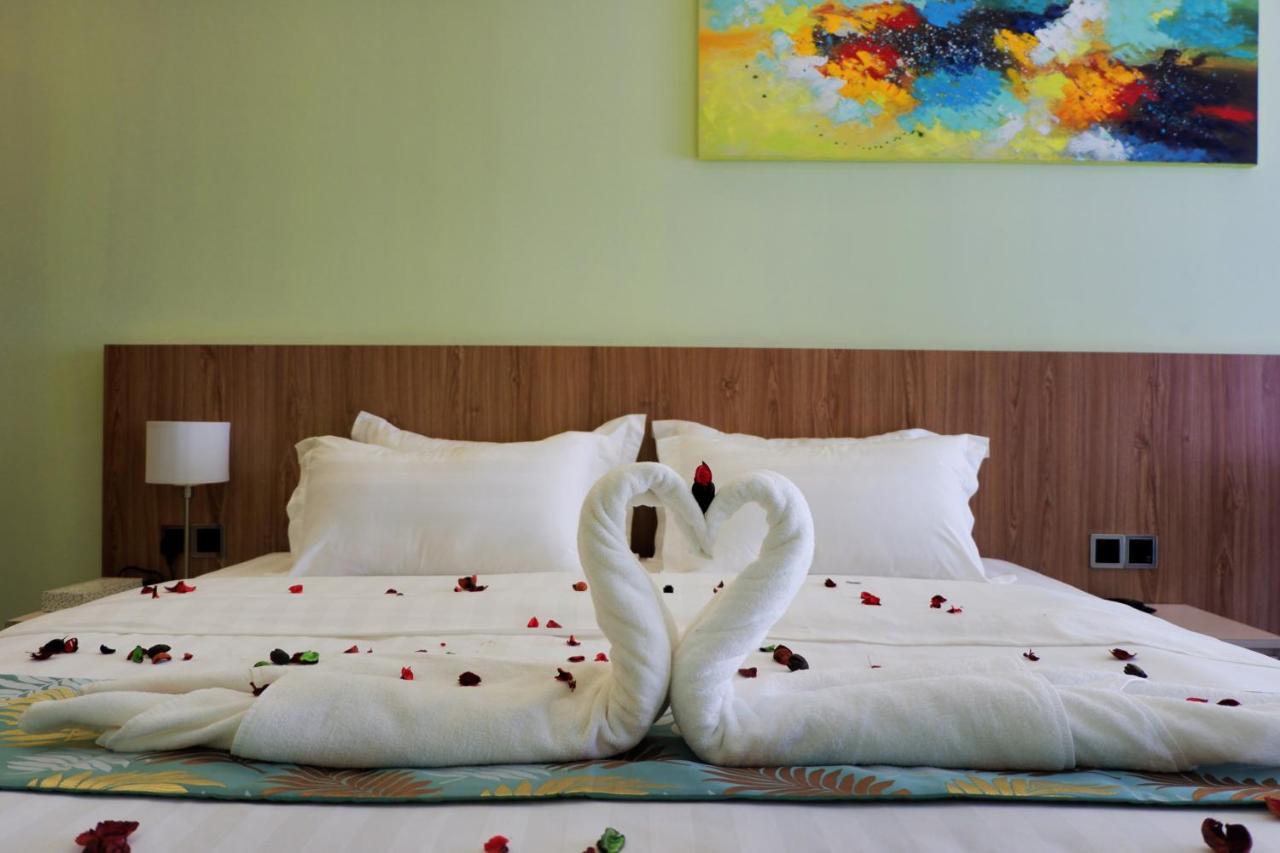 Flypod Hotel Kota Kinabalu Kültér fotó