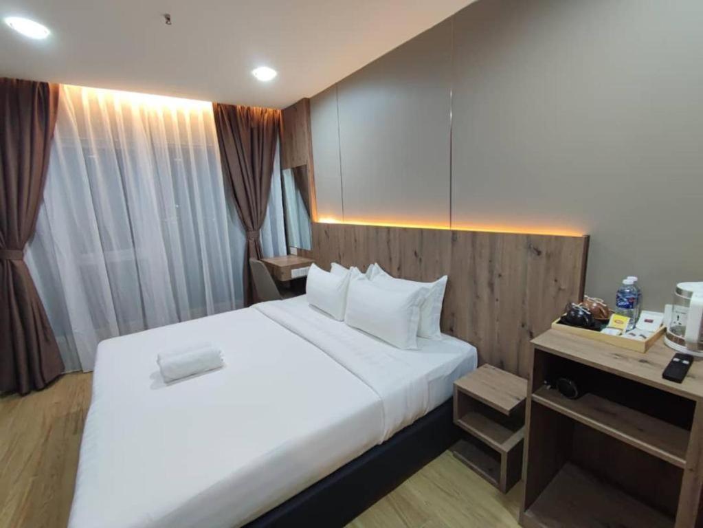 Flypod Hotel Kota Kinabalu Kültér fotó
